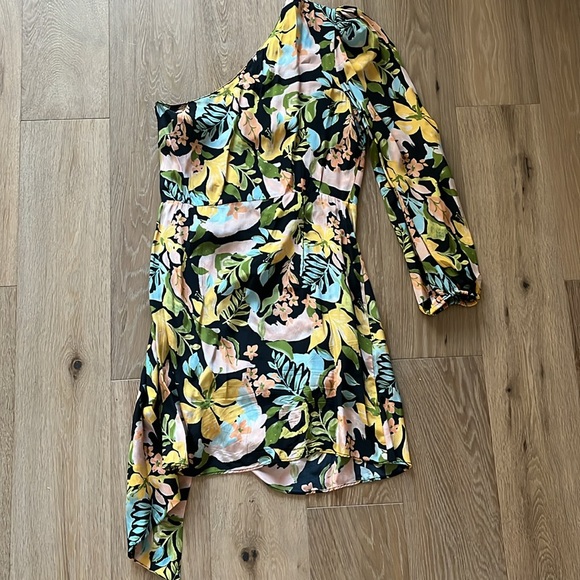 Saylor One Shoulder Nazila Dress Size Small - Picture 6 of 9